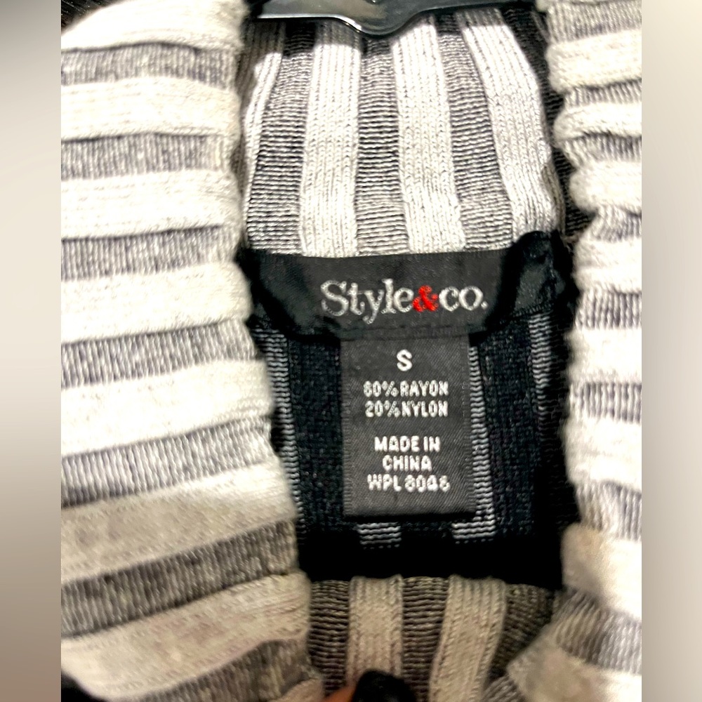 STYLE AND CO stretch turtle neck sweater top - Picture 3 of 4